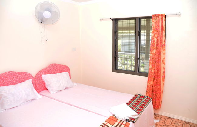 Narayan's Apartment - Photo 2