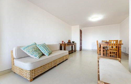 Excelente apartamento no melhor point de Itaúna a 100 m da praia - Foto 35