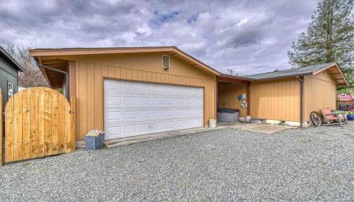 Bo360 Valley Farmhouse with Hot Tub - Foto 5