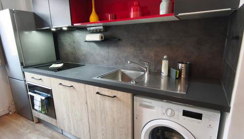 LE MIOLLIS - CENTRAL et CONFORT - WIFI- prés tansports en commun et commerces - Foto 5, stove, dishwasher