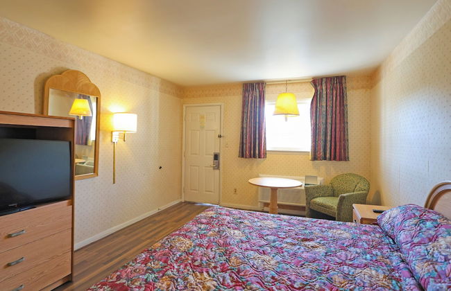 Hotel O Relax Inn Lewisburg near I-64 - Photo 9