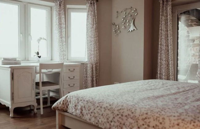 Castle in Spa With Lake View & Heated Pool - Foto 3