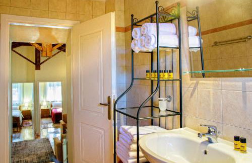 Dual House In Methydrio - Photo 3