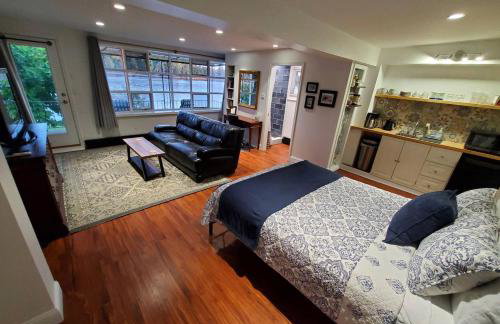 Waterfront Getaway in Historic Bristol - Foto 5