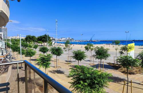 Apartamento con vistas al mar y parking - Foto 1