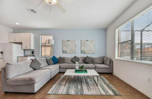 Large family friendly Vacation Home, Private Pool, Golf course location, Nr Orlando Disney Parks Florida - Photo 8