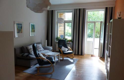 Vis-a-vis-Berliner-Tor - Photo 1