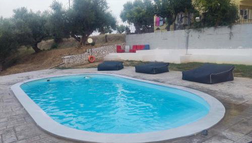 Summertime Apartments - Photo 2