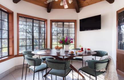 Cathedral by AvantStay Charming Secluded Estate w Sauna Pool Table Views of the Rolling Hills - Foto 62