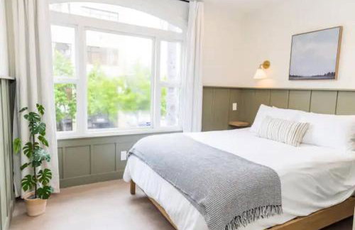 Bright, Spacious 4 BD in the Heart of Little Italy - Foto 17