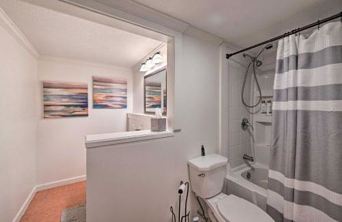 Chic House with Private Dock on Lake Hartwell! - Foto 31