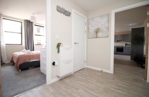 Elegant 2BR w/ Pool Table in Prime Location - Foto 60