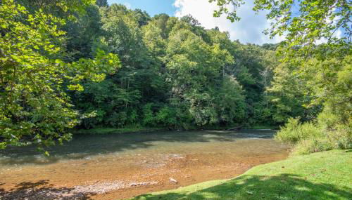 Retriever Beach - New River-frontage with Your Own Private Beach! Fire Pits - Games and More! - Foto 3