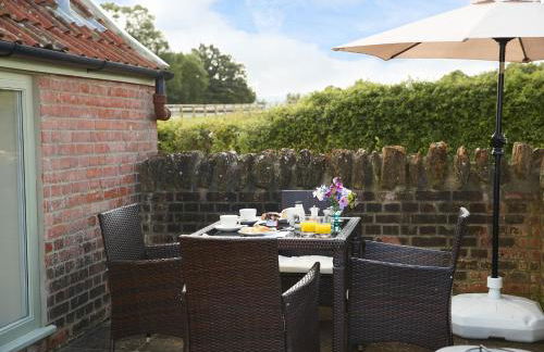 Downclose Piggeries - Photo 16