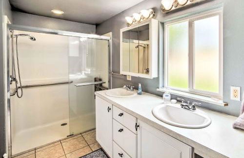 Quaint Coquille Getaway Near Beaches and Parks! - Foto 27