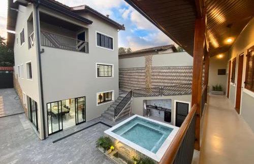 Casa Vento Verde - 5 suítes, piscina aquecida e cozinha gourmet - Foto 6