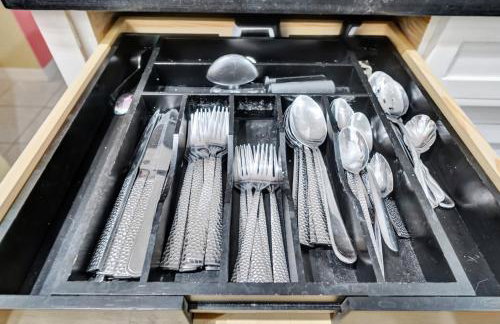 Firepit, Bikes & BBQ! Sleeps 10, 12 mins to Beach! - Photo 27