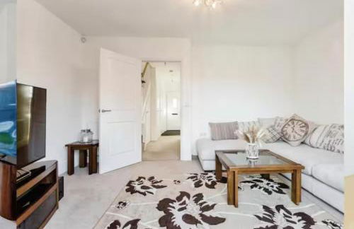 Family-Friendly 4-Bedroom House in Moston with Parking and Garden - Foto 12