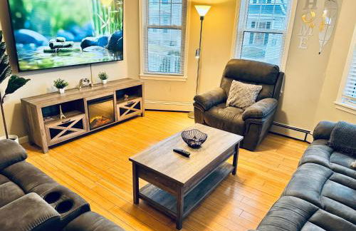 Bright, Stylish & Cozy 2Bed Unit w/Backyard & Grill Close to NYC! - Foto 3