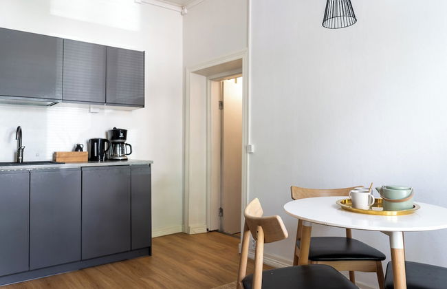 A bright wooden studio for four - Foto 8