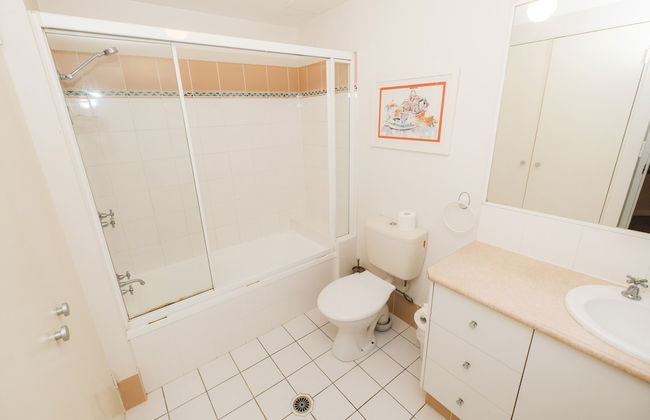 Sanctuary Lake Apartments - Foto 34