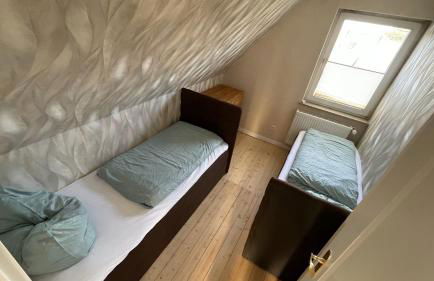 Ferienhaus Platzhirsch in Bad Hersfeld mit Garten, 2 Bäder, 3 Schlafzimmer & Küche - gratis Parkplätze - Photo 18