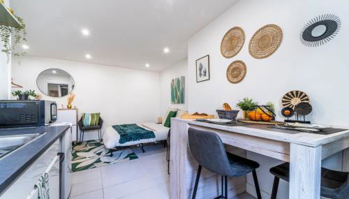 LE COSY - Free Parking - Proche Gares Lille - Netflix - Wifi - Foto 5