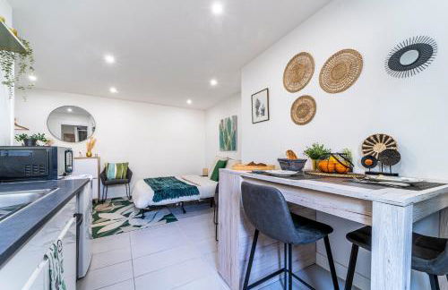 LE COSY - Free Parking - Proche Gares Lille - Netflix - Wifi - Foto 5