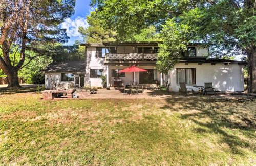 Patio and Yard Dtwn Cottonwood Home! - Foto 1