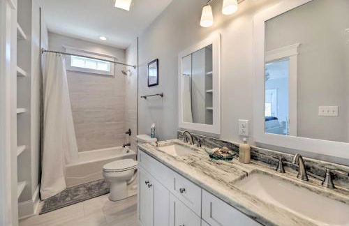 Gorgeous Emerald Isle Getaway Walk to Beach! - Foto 19