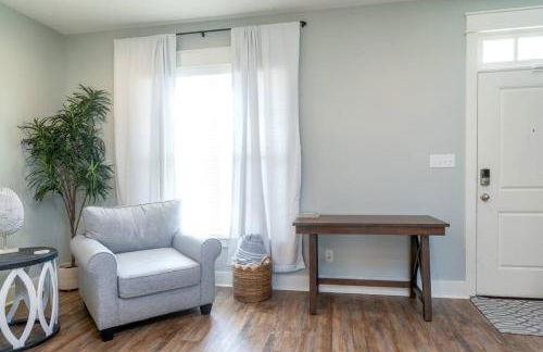 Bright Townhouse Downtown Lake Charles - Foto 9