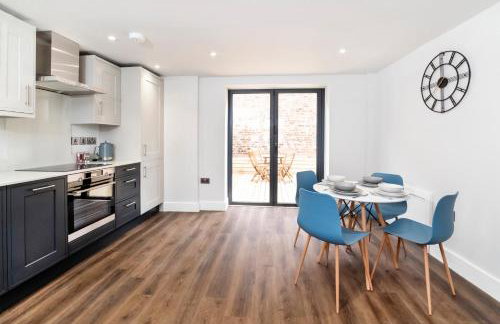 The Old Hotel - Photo 56