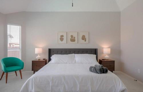 Pearl White Dream Home With Private Pool & Theatre - Foto 18