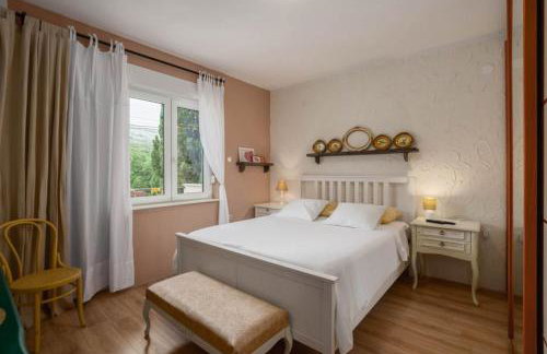 Holiday House near Split with heated pool - Photo 28