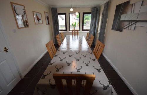 Ridgeview Villa - Partial loch view - Foto 10