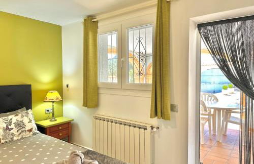 SUNNY Apartment in a Cosy Villa with shared swimming pool - Foto 16