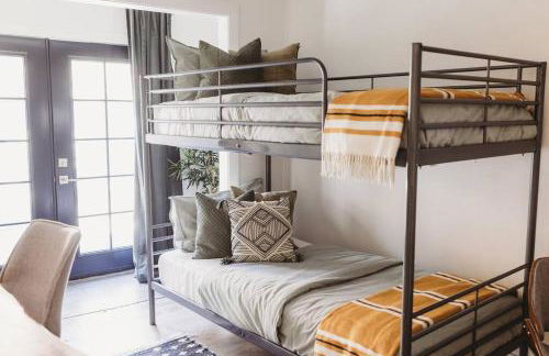 Casa de Vaqueros! Family&Pet Friendly! 3mi to the Beach! - Foto 35