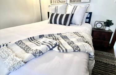 Hot Tub Luxe Retreat • Game Room • Lake • Bryce - Foto 8