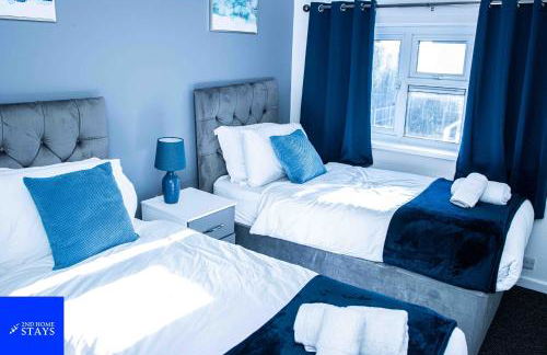 2ndHomeStays-Walsall- A Charming 3-Bed Home with Landscape View - Suitable for Contractors and Families -Large Parking for 3 Vans - Sleeps 7- 7 mins to J10 M6 and 21 mins to Birmingham - Foto 3