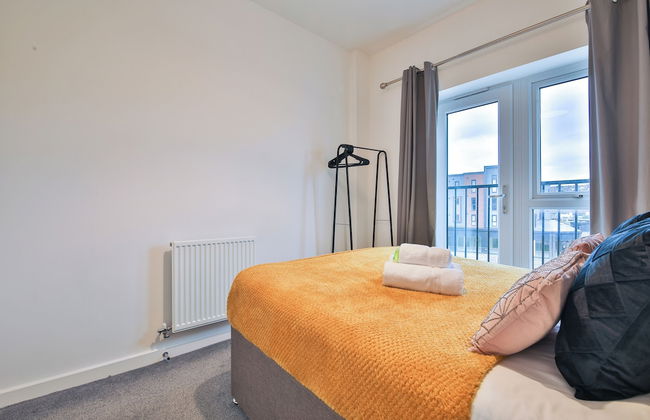 2 Bed Flat with Parking Near Waterfront - Foto 2