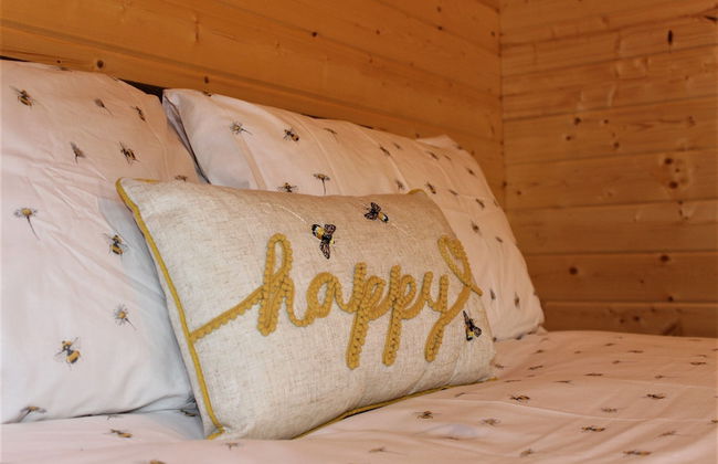 Stunning 5-bed Cabin in Ashton Under Hill - Foto 3