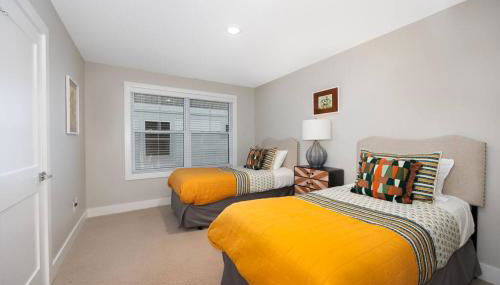 Hot Tub - Saugatuck - Douglas - Luxury Home Sleeps 8 - Foto 2