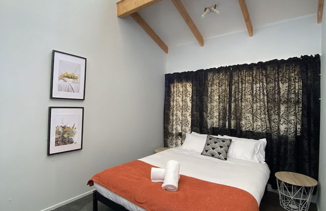 Motuoapa Bay Chalets - Photo 9