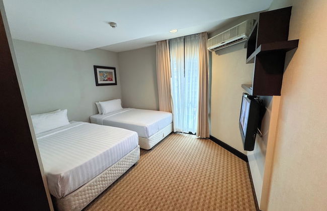 The Narathiwas Hotel & Residence Sathorn Bangkok - Photo 9