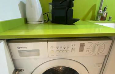 Your Valencia Home - Photo 18