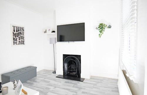 3 BR- King size bed, Netflix, Garden FREE Parking - Foto 1