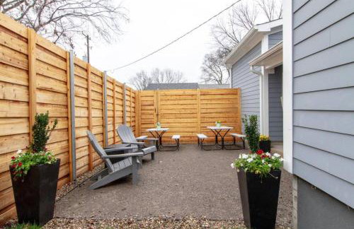 Music City Charmer Tons of Beds Thirty Day Minimum - Foto 36