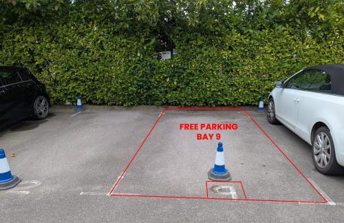 Luxury 2 Bed Apt, Sleeps 4, Secure PRKG-1 Car, Ascot Racecourse 5min walk, Legoland & Lapland 8mins, Windsor 15mins - Foto 30