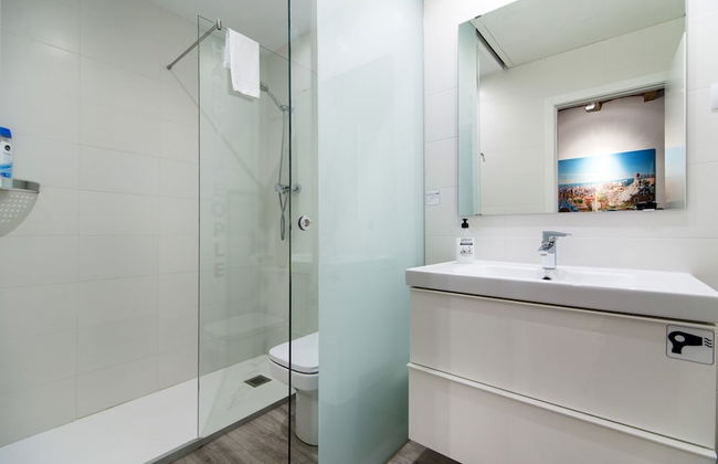 Happy People Sagrada Familia - Foto 78