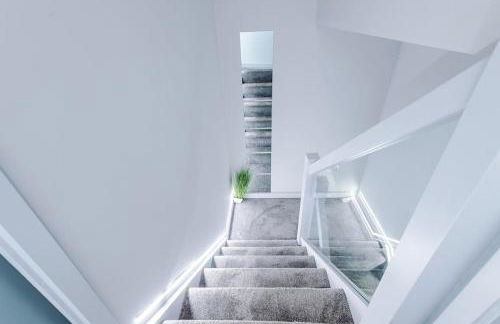 Incredible Home With Games Room, Sleeps 8, Parking Included, Perfect For Groups, Families, Contractors, Professionals - Photo 38